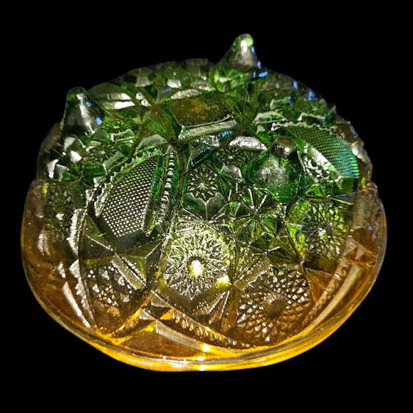 Vintage Green & Amber Pressed Glass Bowl Daisy Button Starburst 7" Footed - Picture 3 of 5